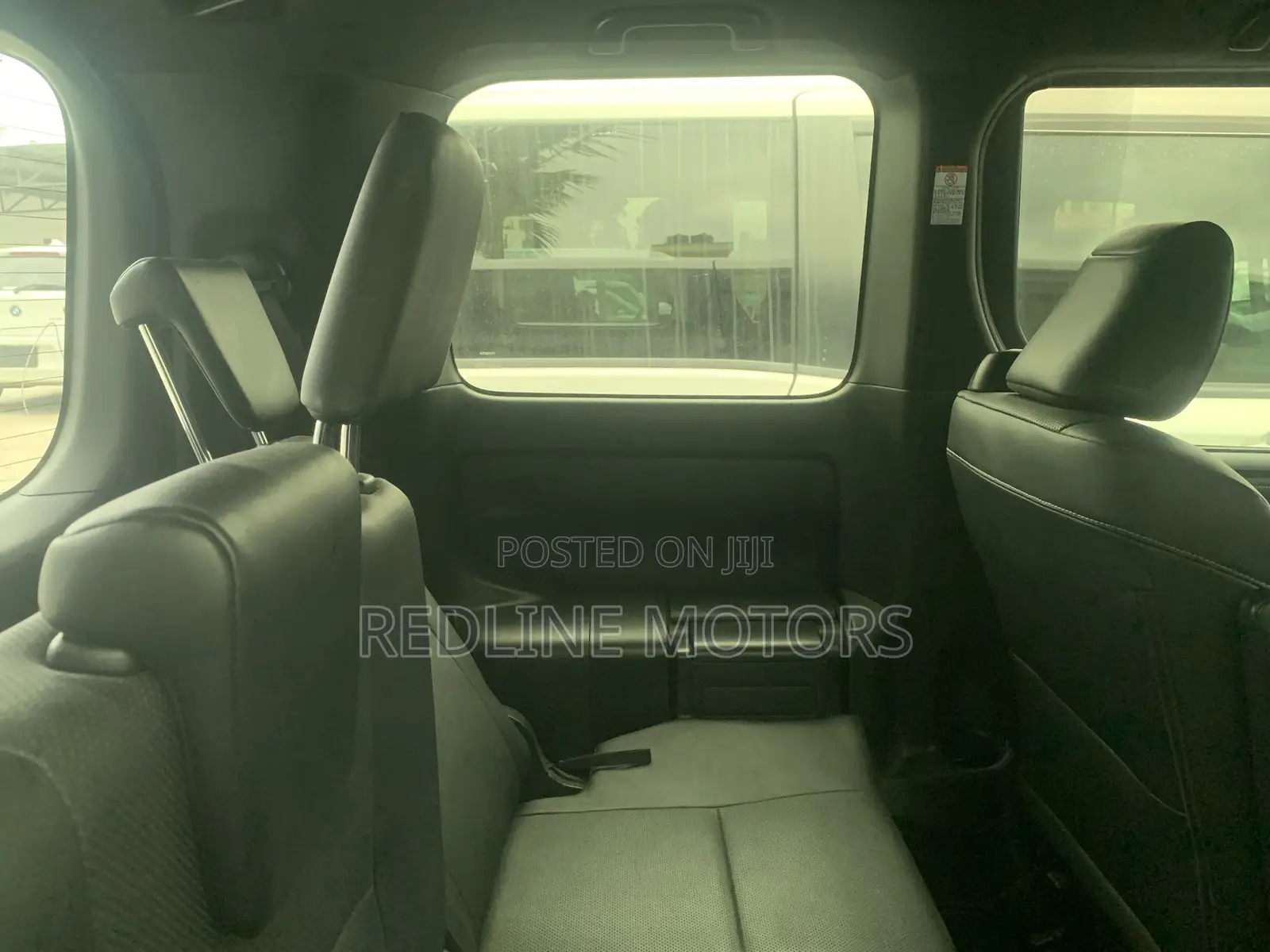 Toyota Esquire 2.0 FWD (7 seater) 2018 Pearl