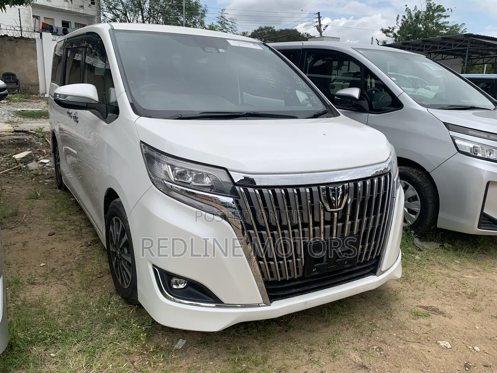 Toyota Esquire 2.0 FWD (7 seater) 2018 Pearl