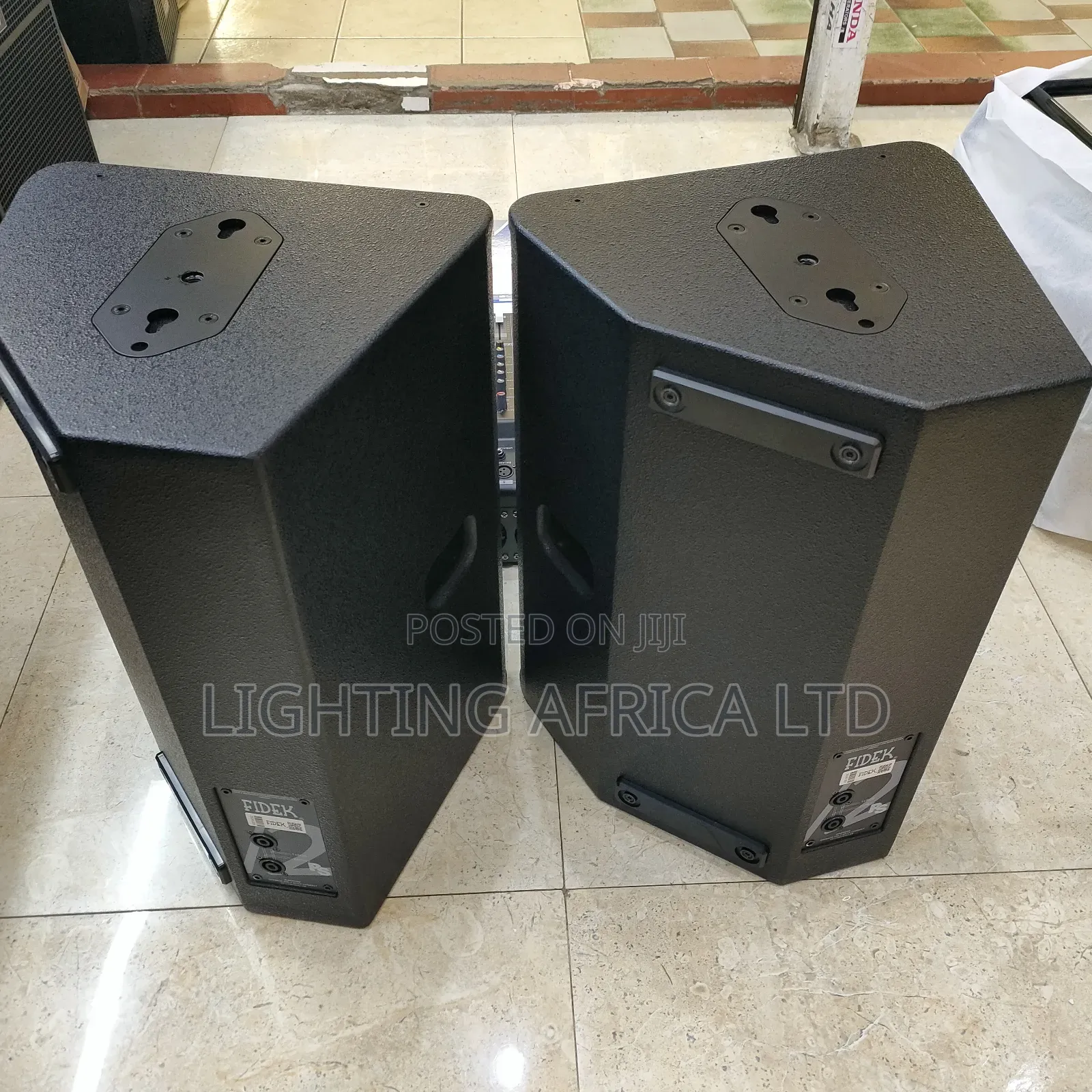 12" Fedik Speaker's ,6 Channels Max Mixer and BNK Wireless