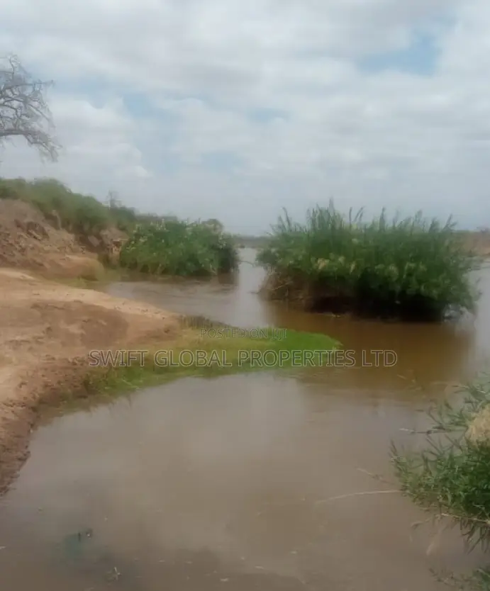 75 Acres Touching Athi River in Kambu Is Available for Sale