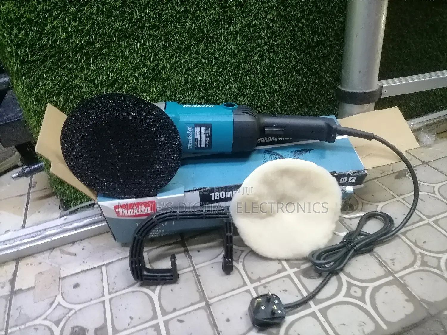 Heavy Duty 1400w Makita Buffing Machine