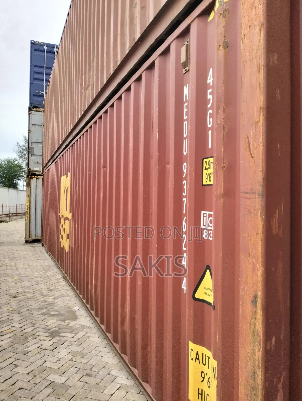 40 Feet Shipping Containers Ready For Use!