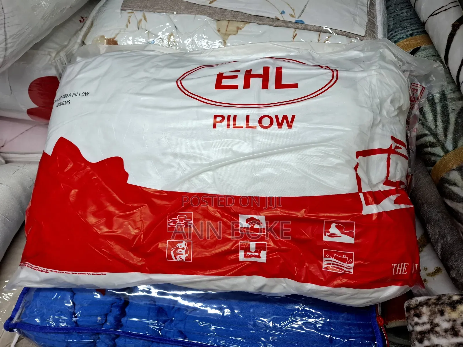 High-Quality Fibre Compressed Pillows.
*Price Per Piece*