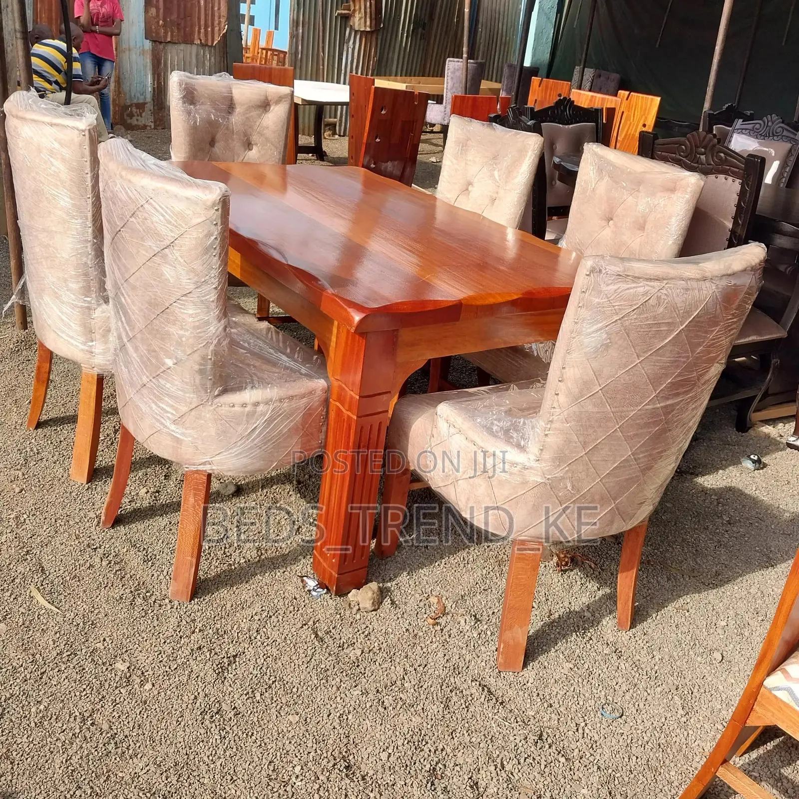 Dinning Table Solid Wood 6 Seater
