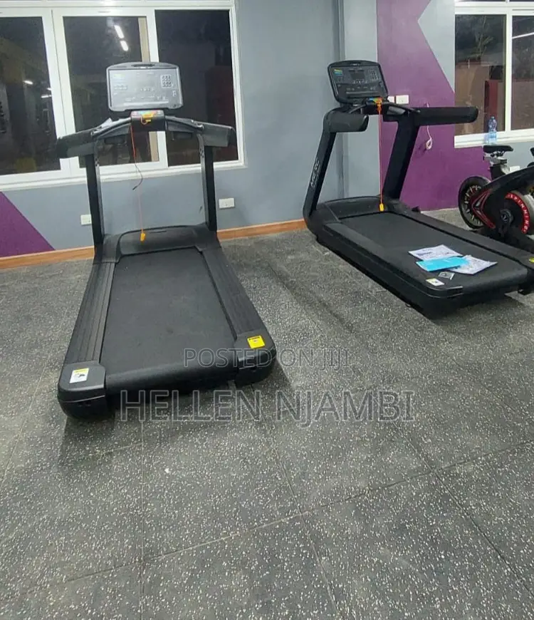 Commercial Merc V9 Heavy Duty Treadmill