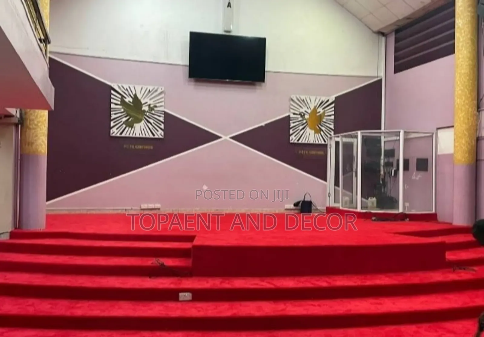 8mm of Usa Wall to Wall Carpet Designed at Church Pulpit