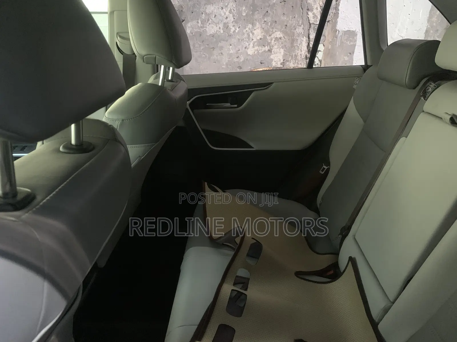 Toyota RAV4 Hybrid 2020 Silver
