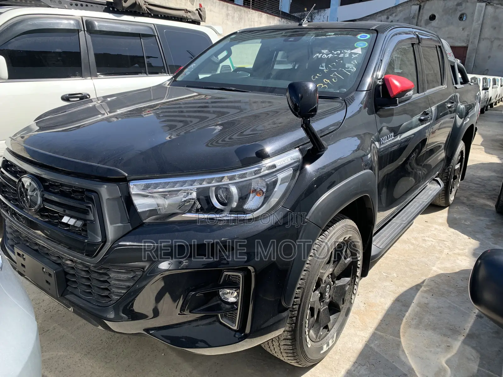 Toyota Hilux SR5 4x4 2018 Black