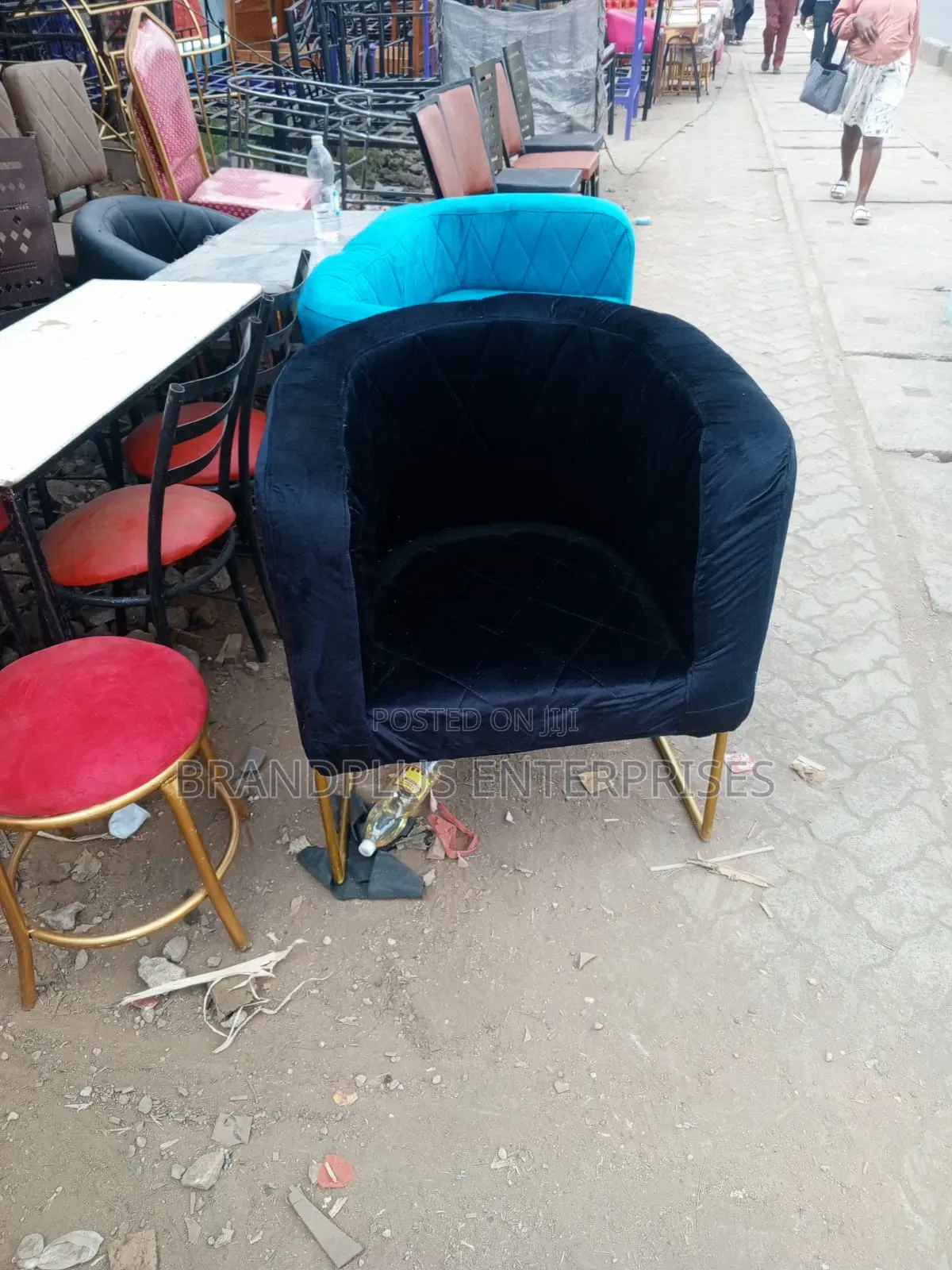 Black and Gold Styling Chair