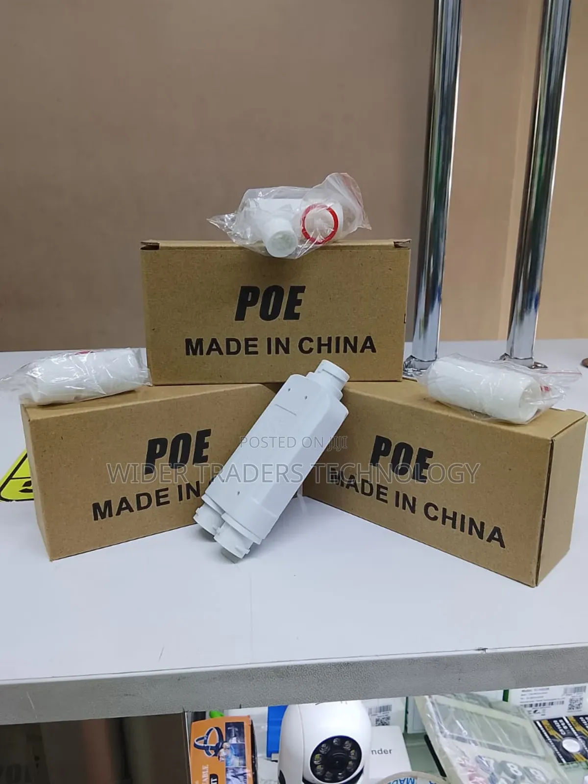 1in 2 Out Poe Extender