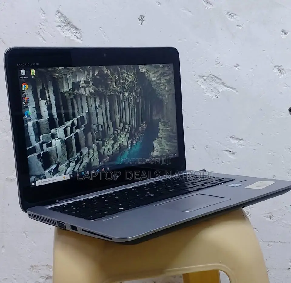 Laptop HP EliteBook 820 G3 8GB Intel Core I5 SSD 256GB