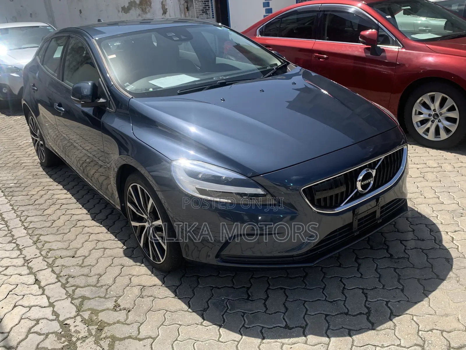 Volvo V40 2018 Blue