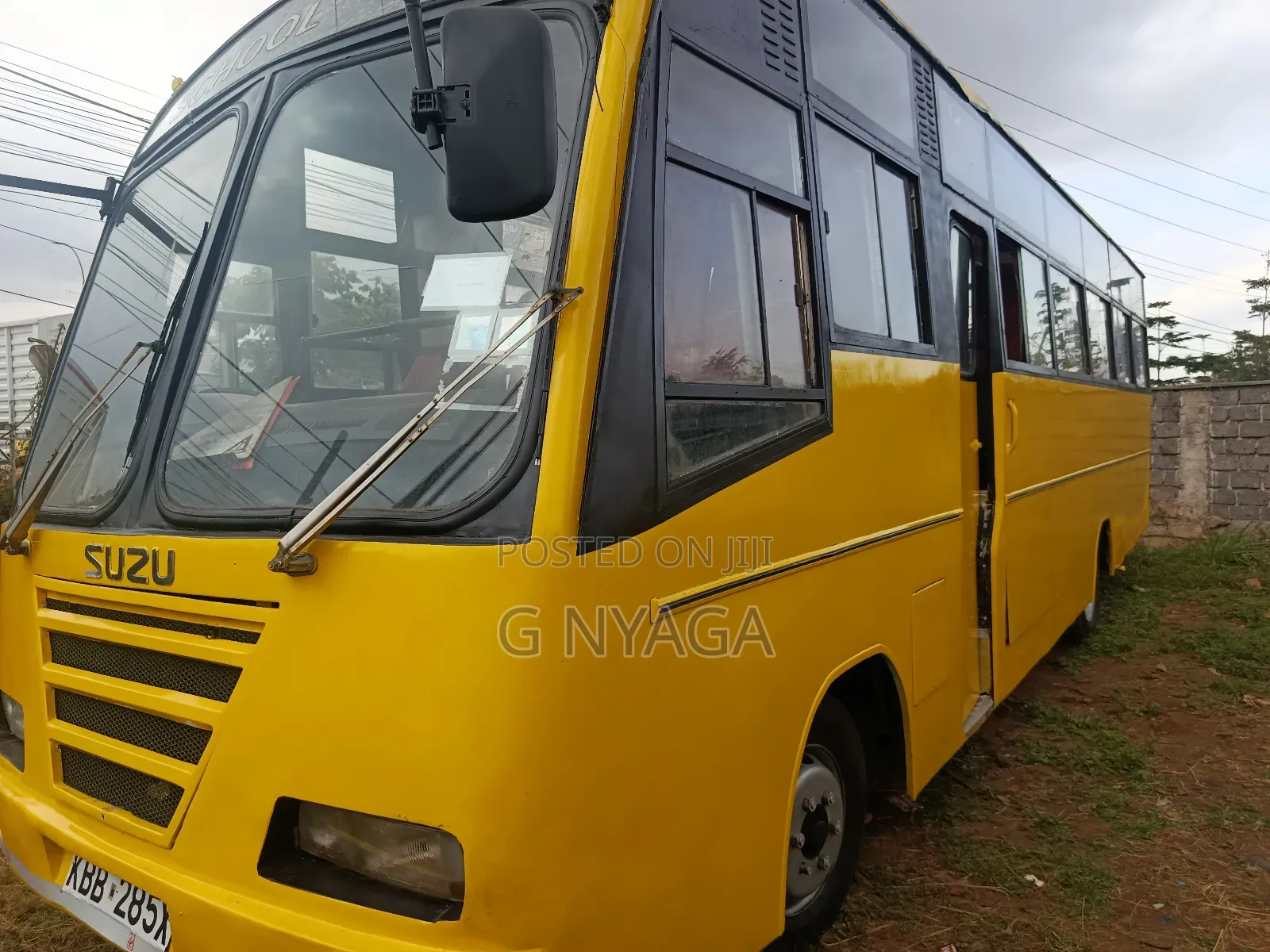 Isuzu FRR 2010 Yellow