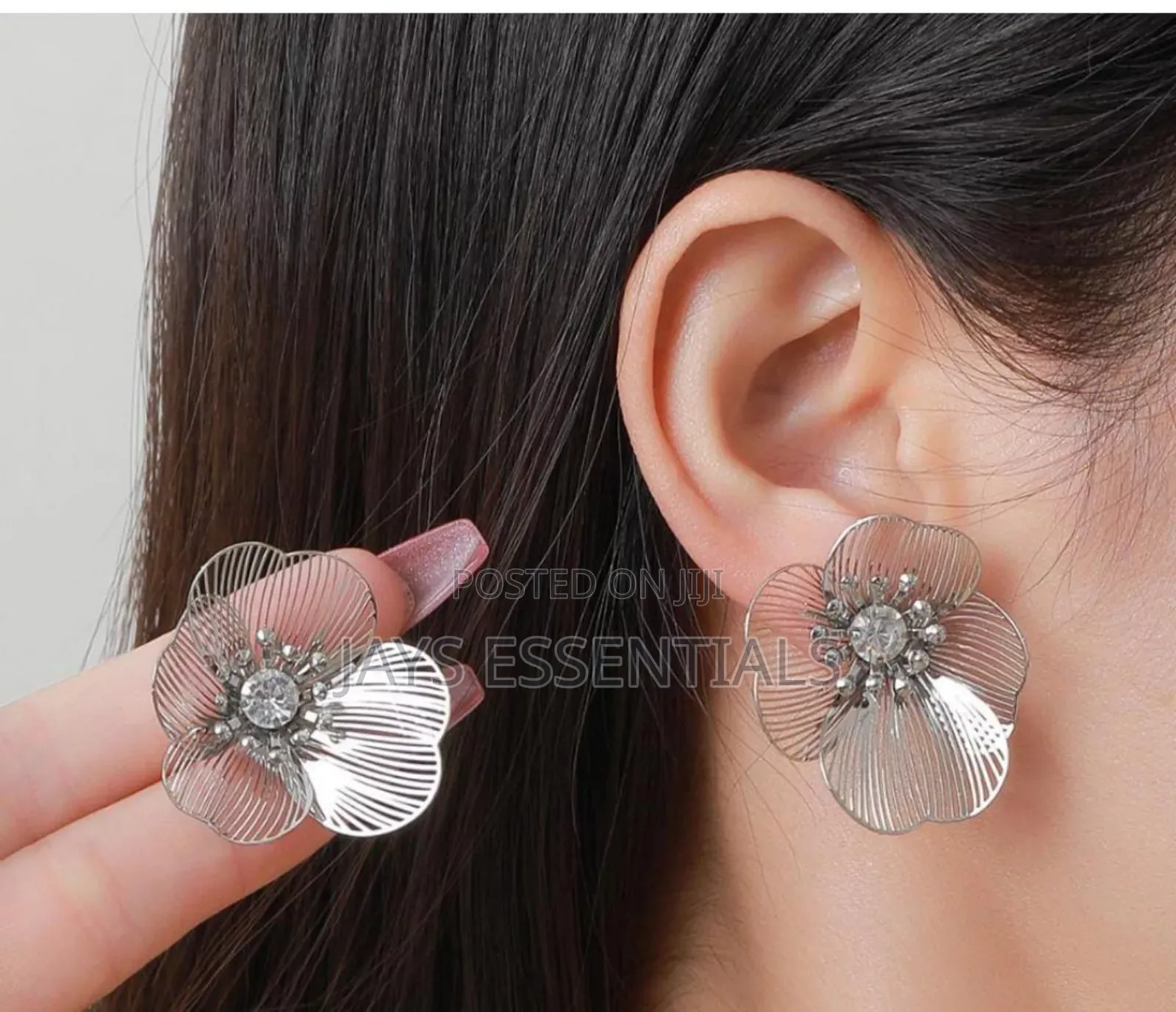 Elegant Earrings You Can Wear Every Day