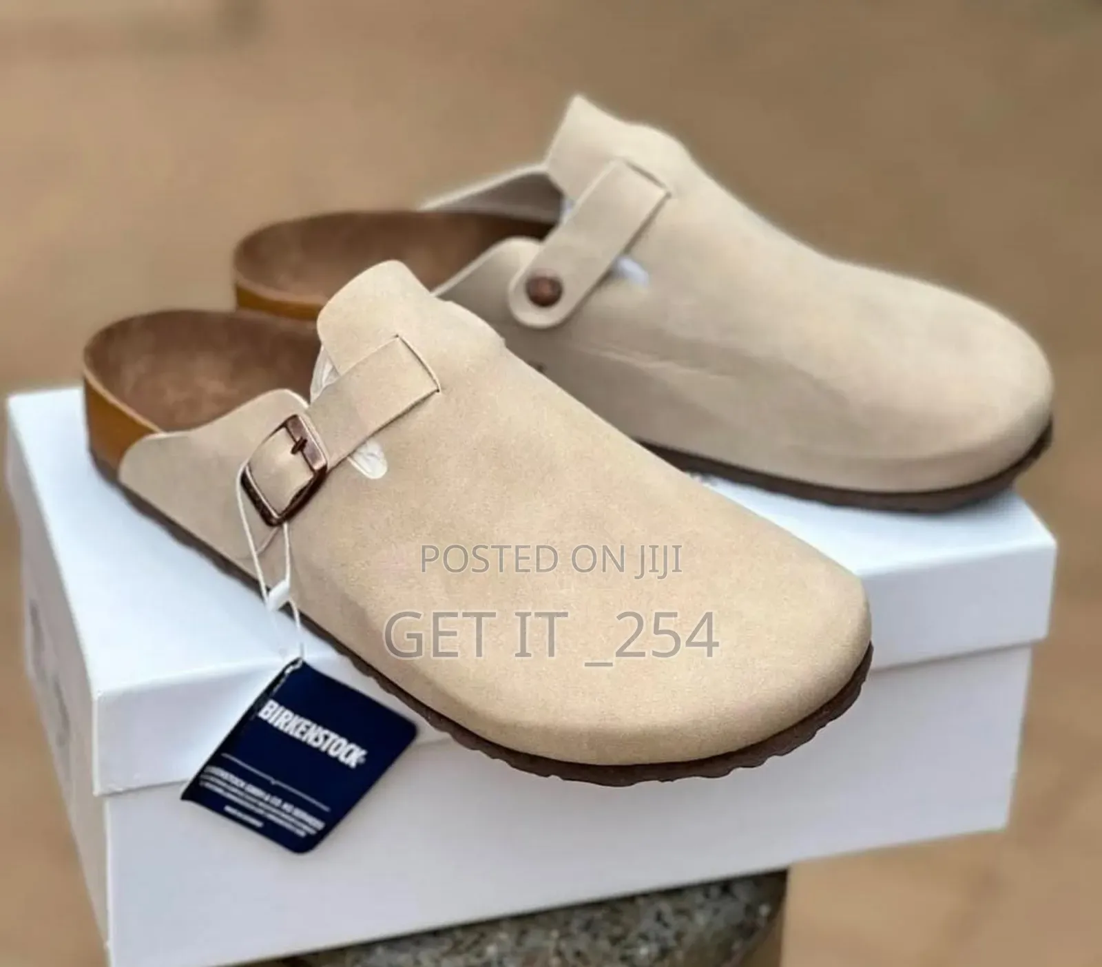 Birkenstock Clogs 🔥

Quaity/Branding ✅

Sizes:40_44