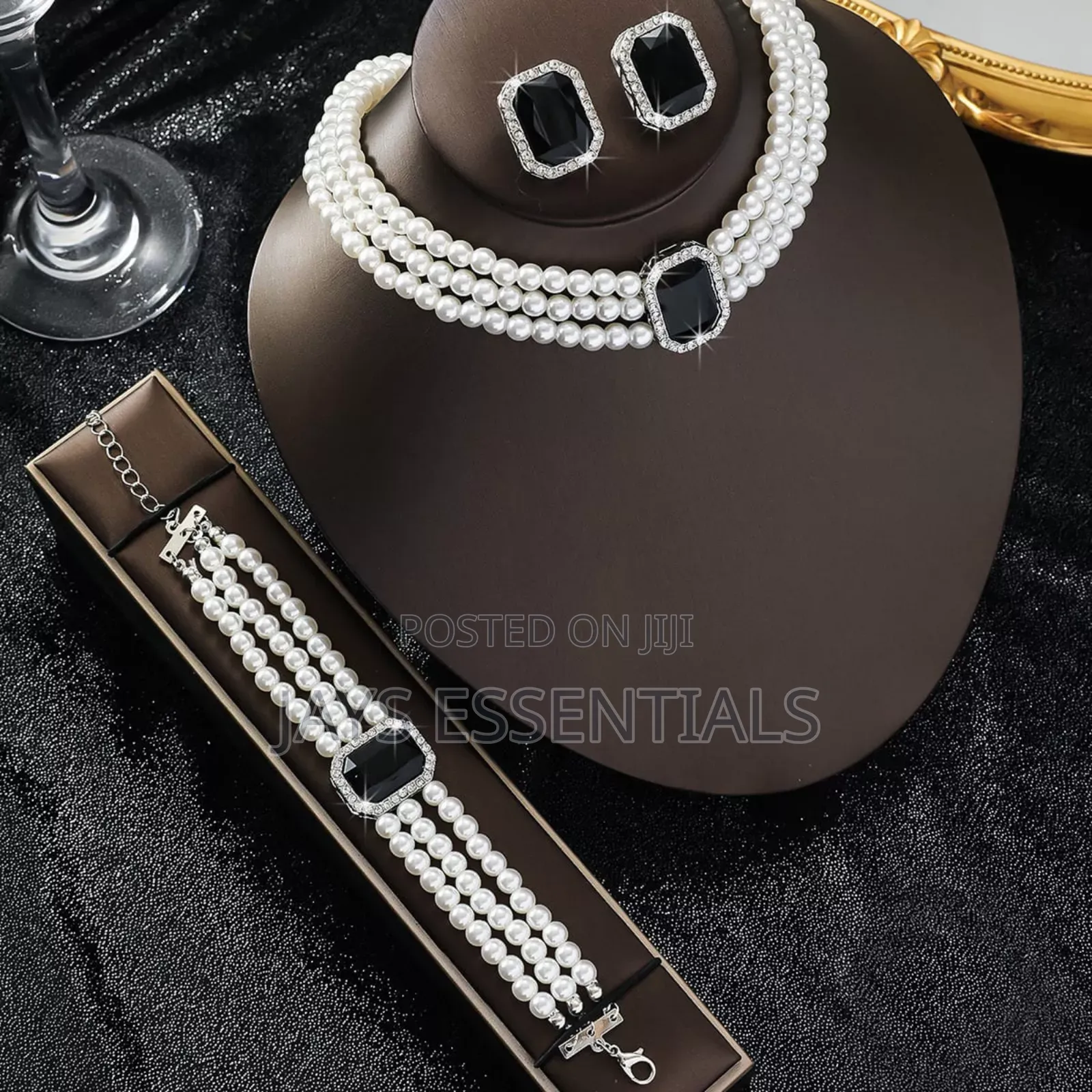 3 Piece Pearl Set Necklace, Earrings and Bracelet
