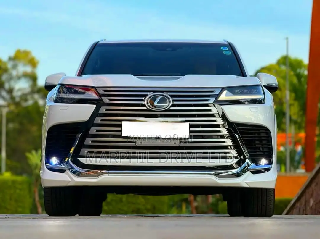 Lexus LX 2023 White
