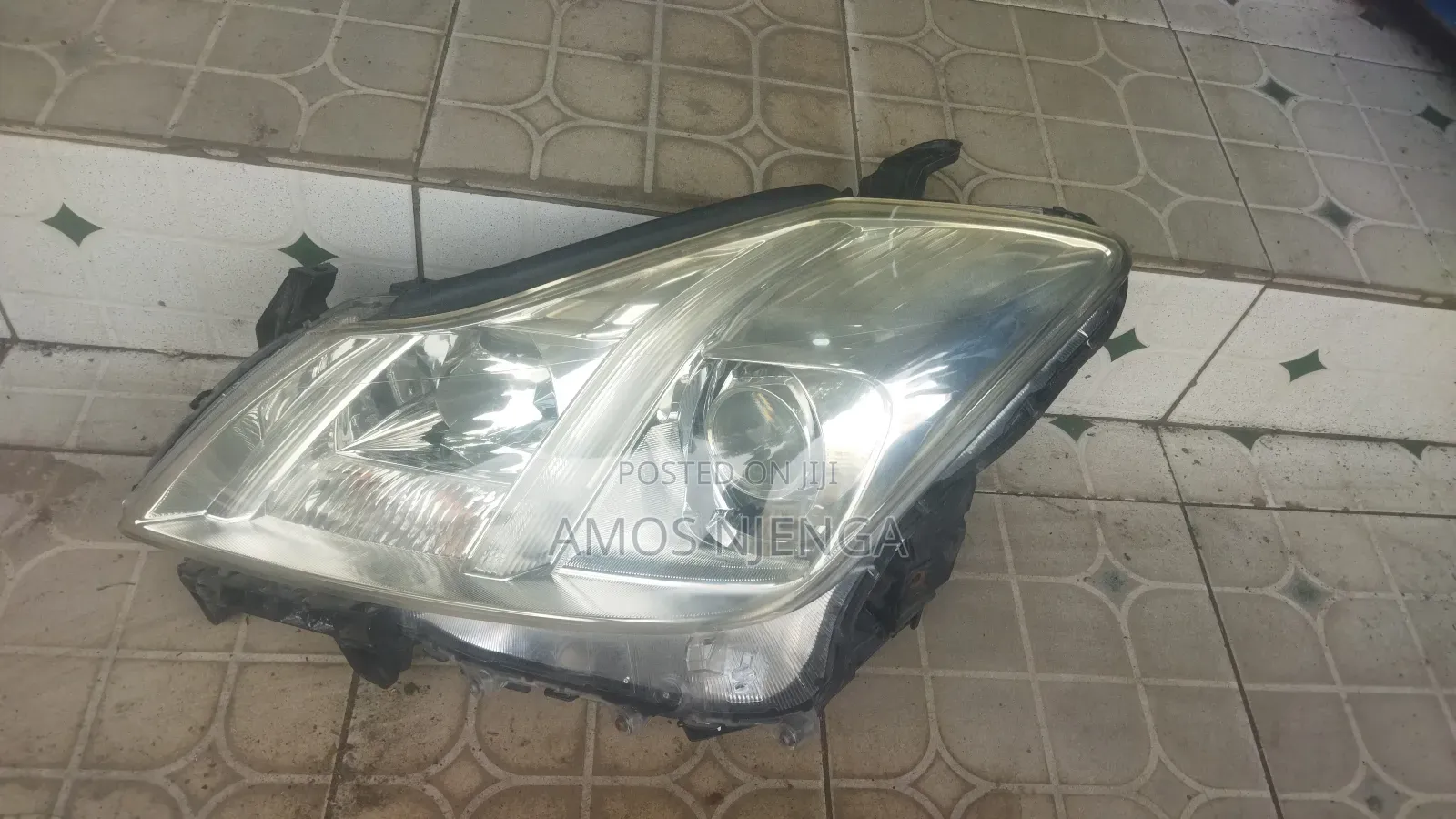 Toyota Crown Grs202 Xenon Headlight