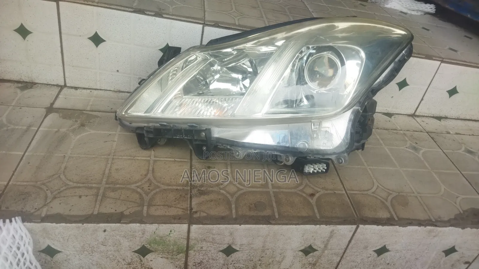 Toyota Crown Grs202 Xenon Headlight