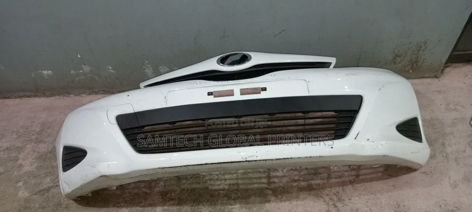 Outstanding Quality Toyota Vitz Front Bumper