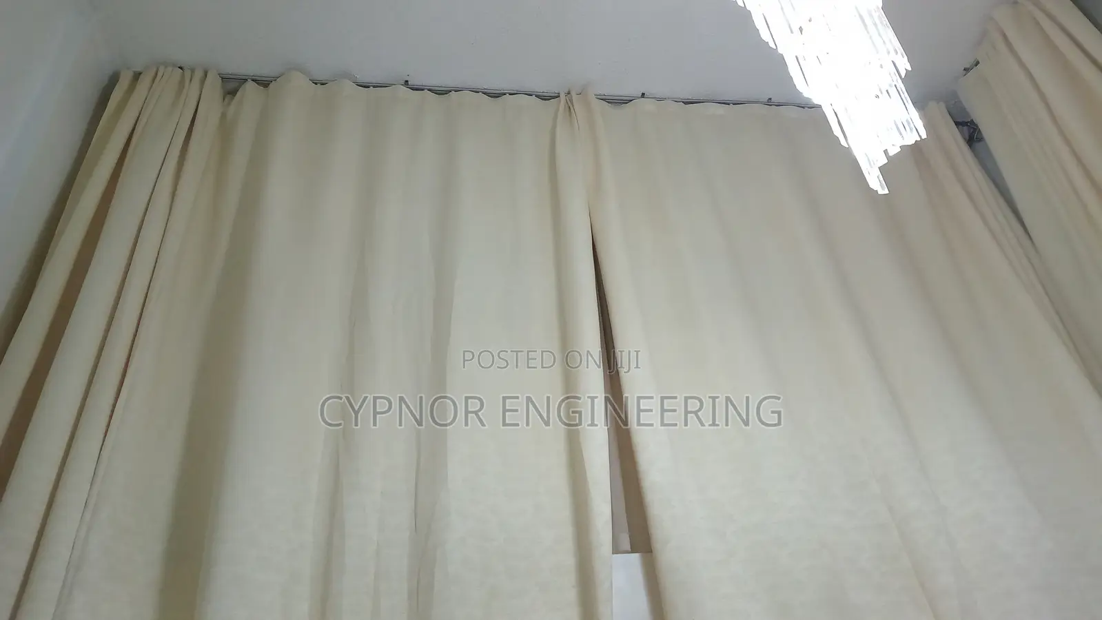 Smart Home Chic Motorized Curtain Automation