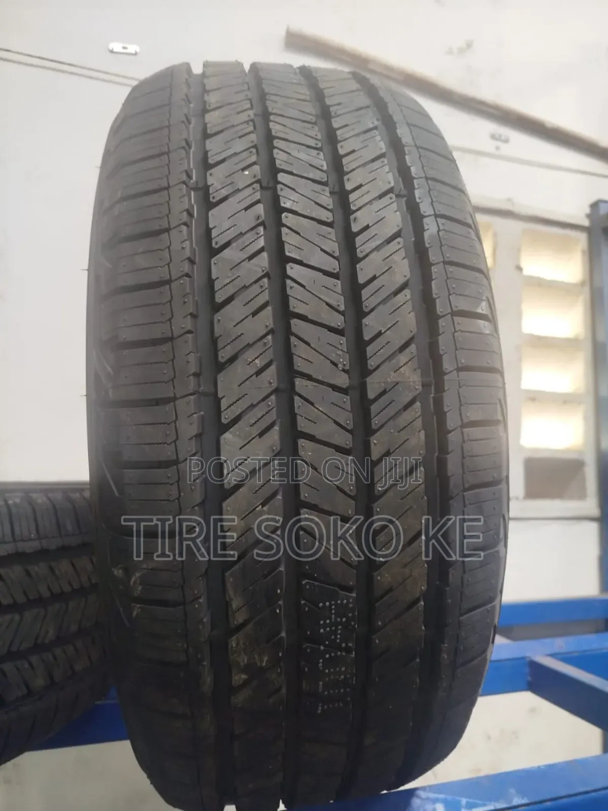 285/50 R20 Maxxis Razr Ht780
