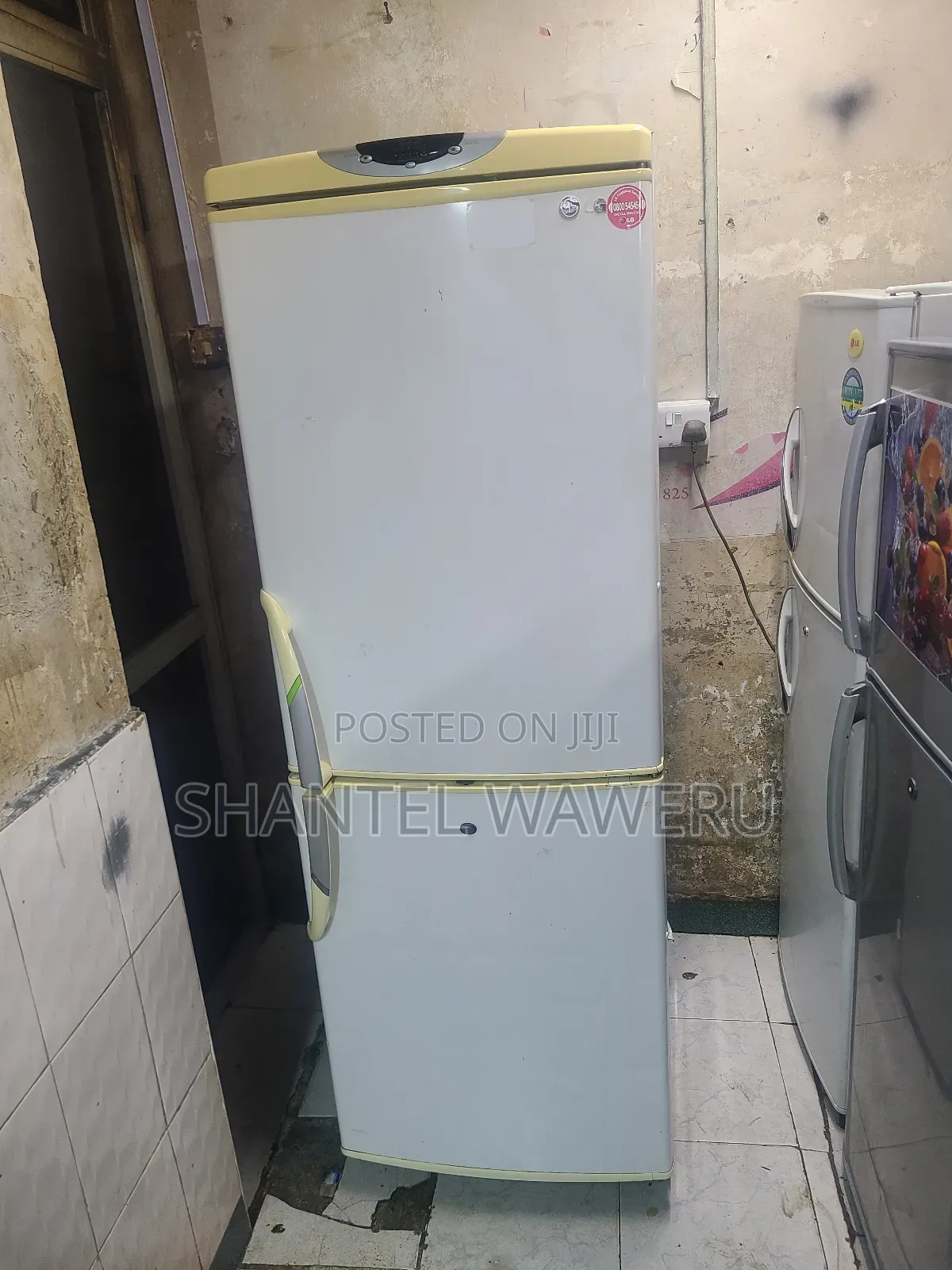340 Bottom Xuk Refrigerator/ Frost at Free White