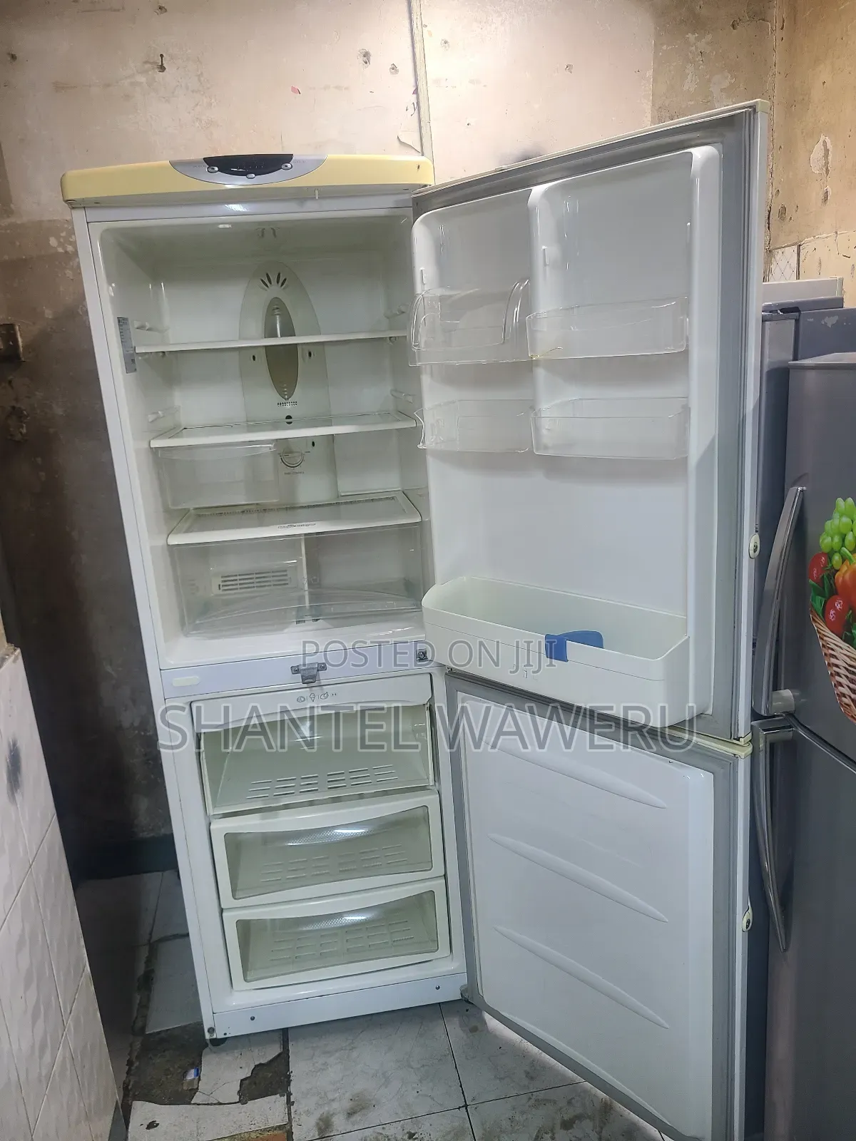 340 Bottom Xuk Refrigerator/ Frost at Free White