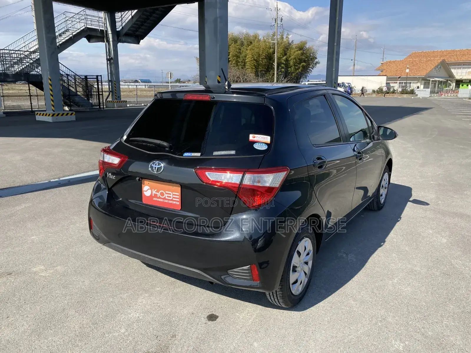 Toyota Vitz 1.0 FWD 5dr 2018 Black
