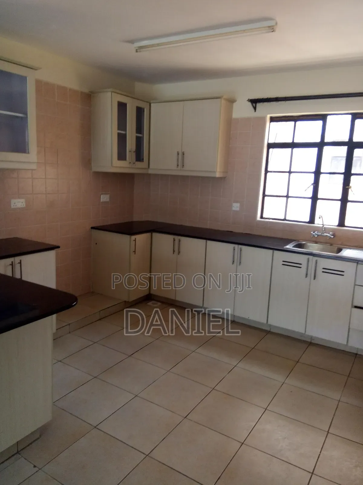 2bdrm Apartment in Riverside Drive for rent