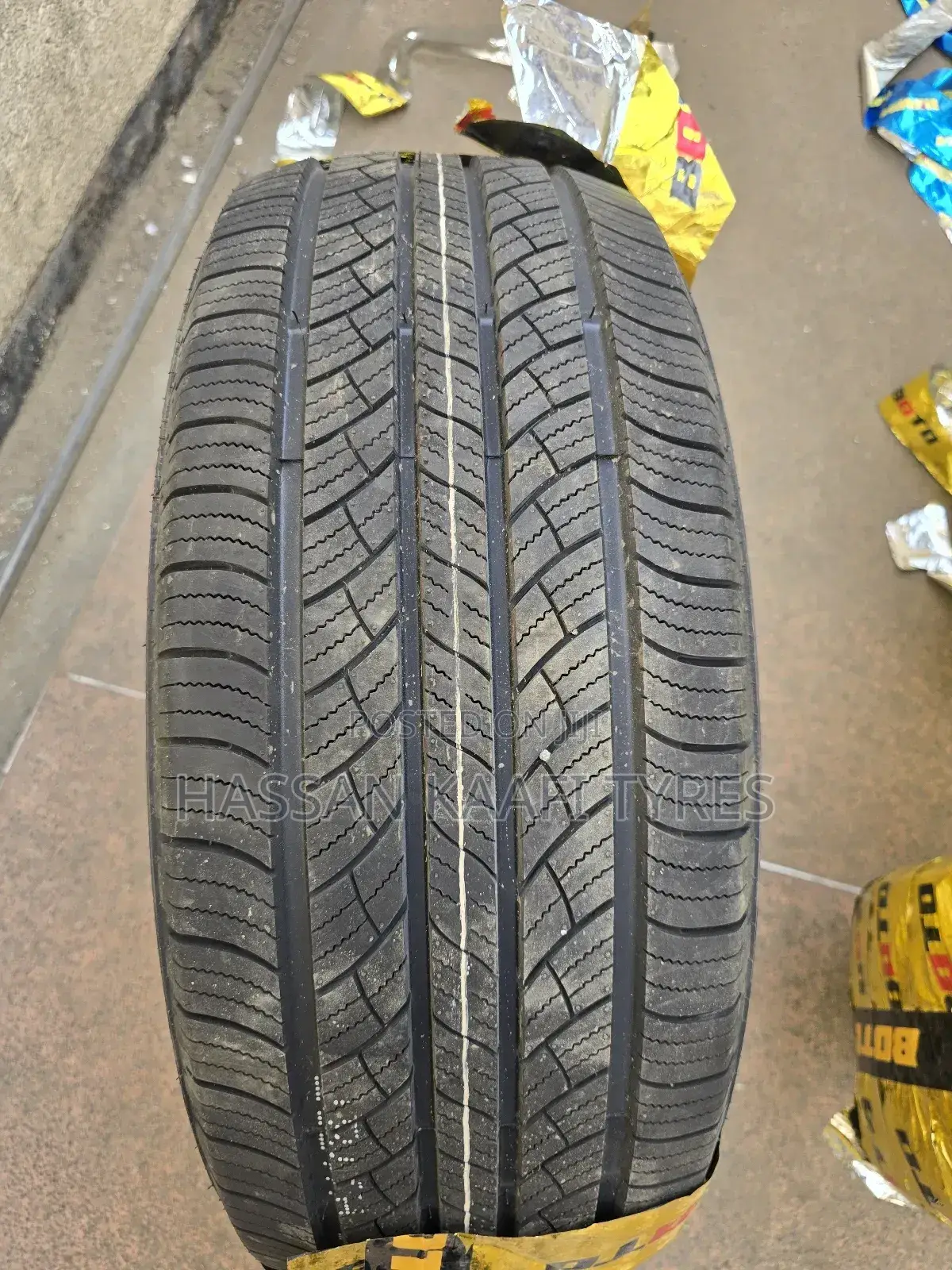 255/55r18 Boto Tyre