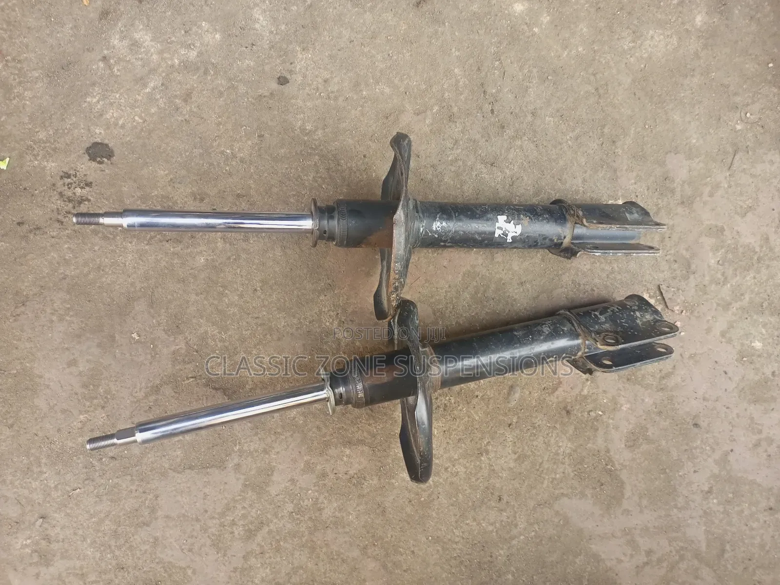 Mitsubishi Pajero Io Front Shocks