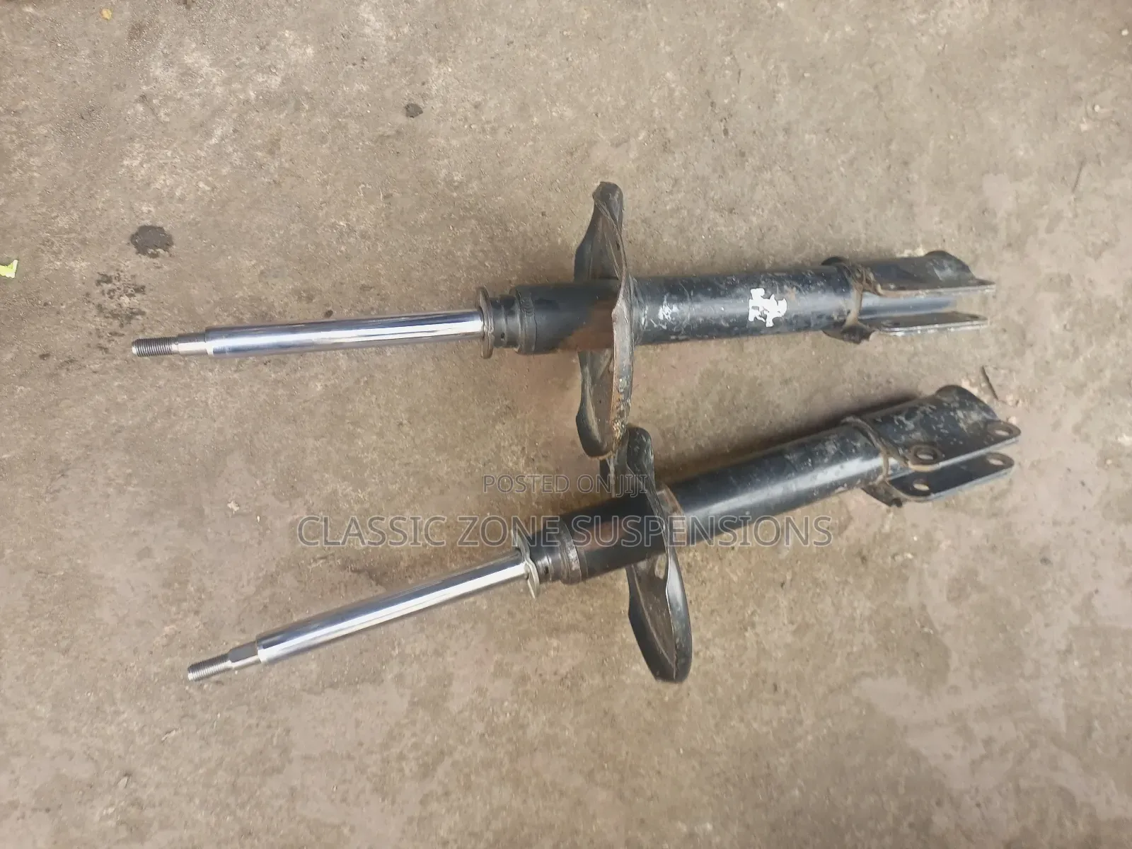 Mitsubishi Pajero Io Front Shocks