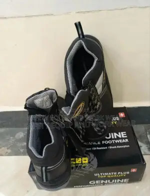 Ultimate Plus Safety Boot For Factory Workers