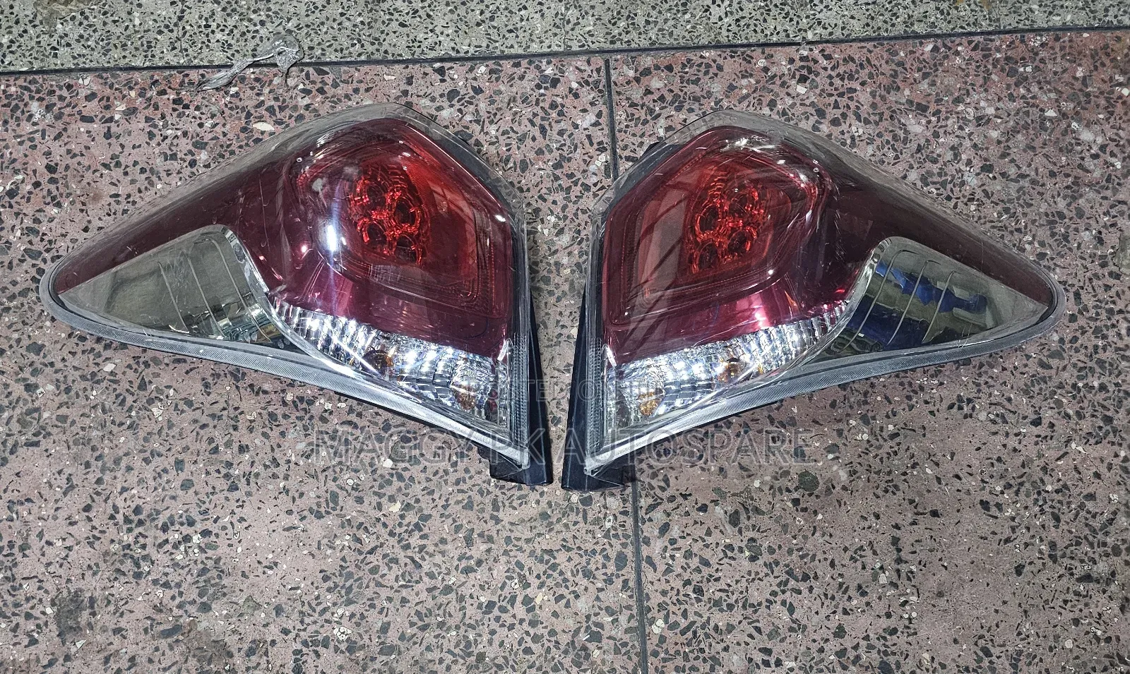 Toyota Ractis 2015 Backlight/Taillight