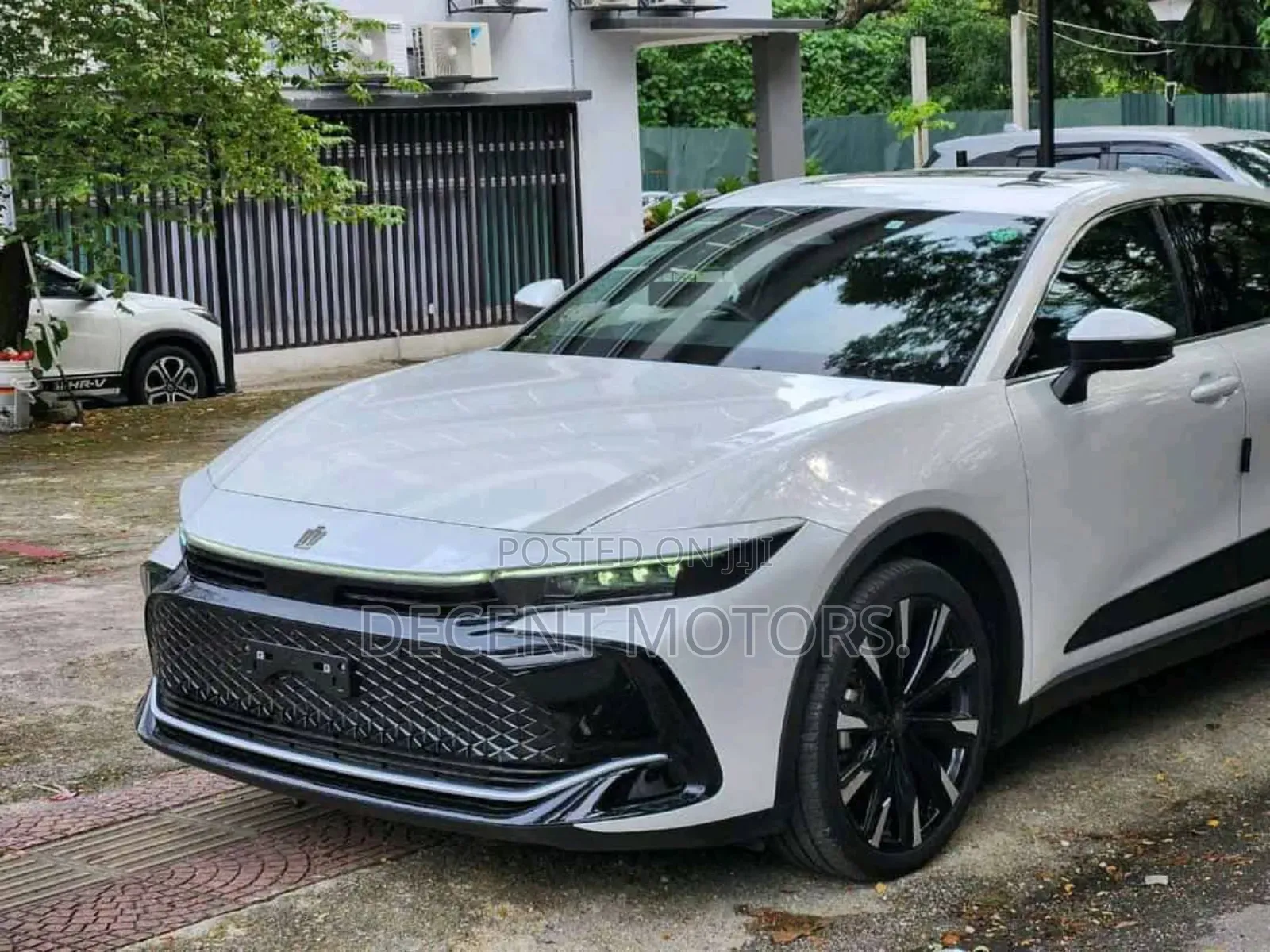 Toyota Crown 2023 White