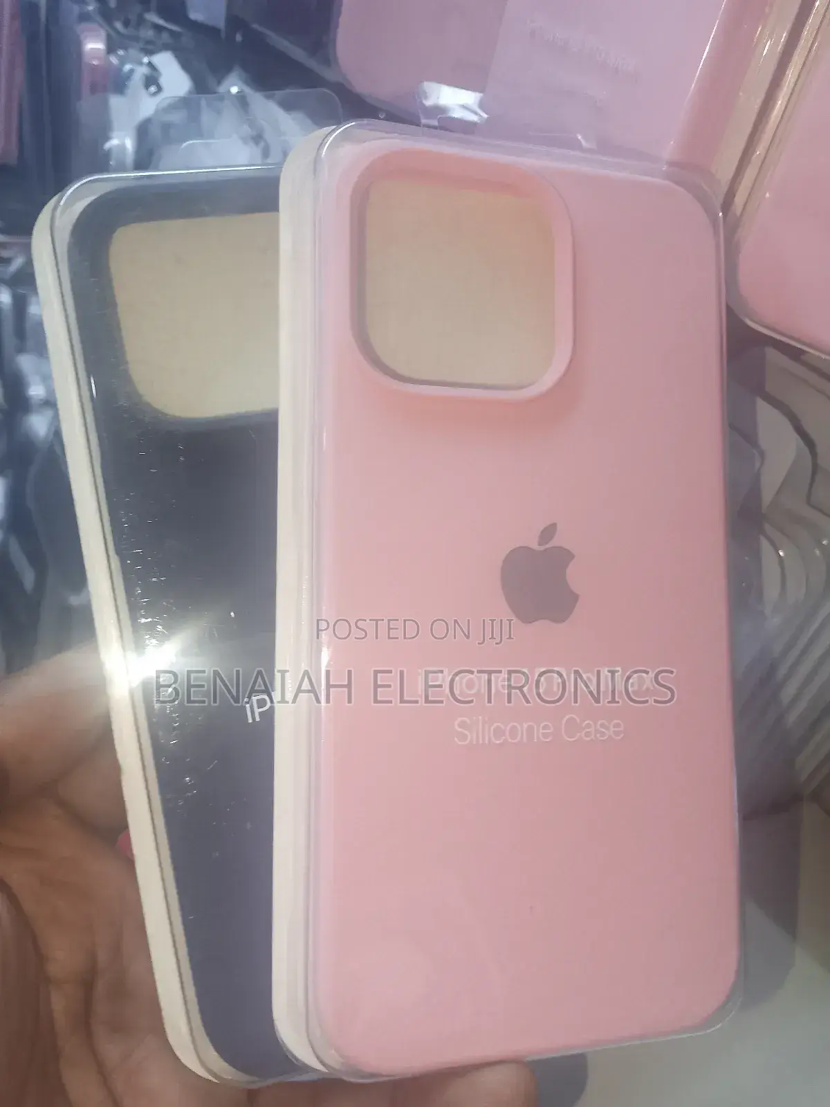 iPhone 15 Pro Max Elegant Silicone Fashion Case.All Colors