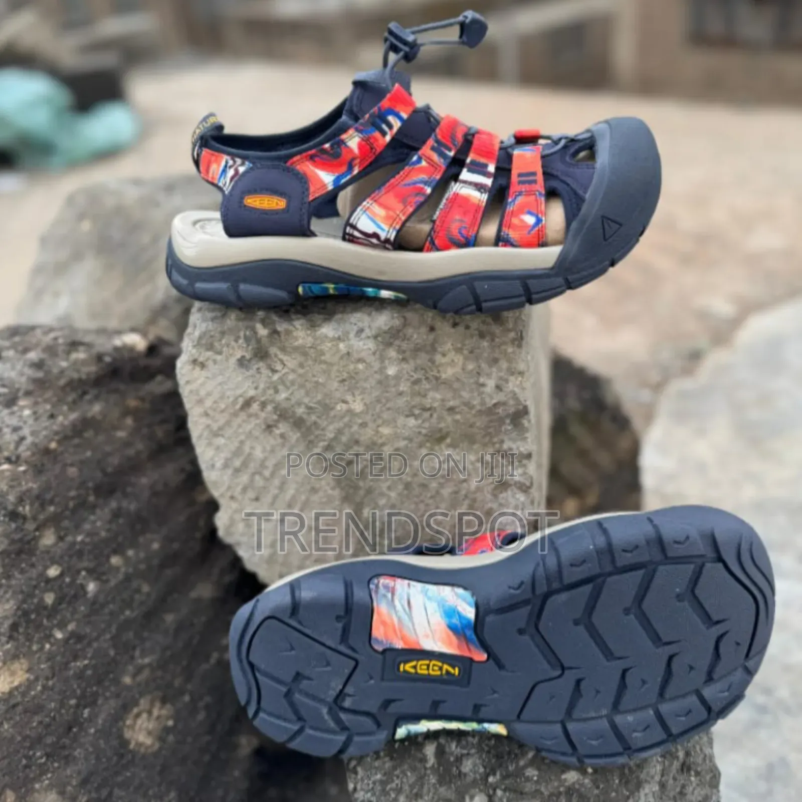 Keen Size 40-45 at 3200