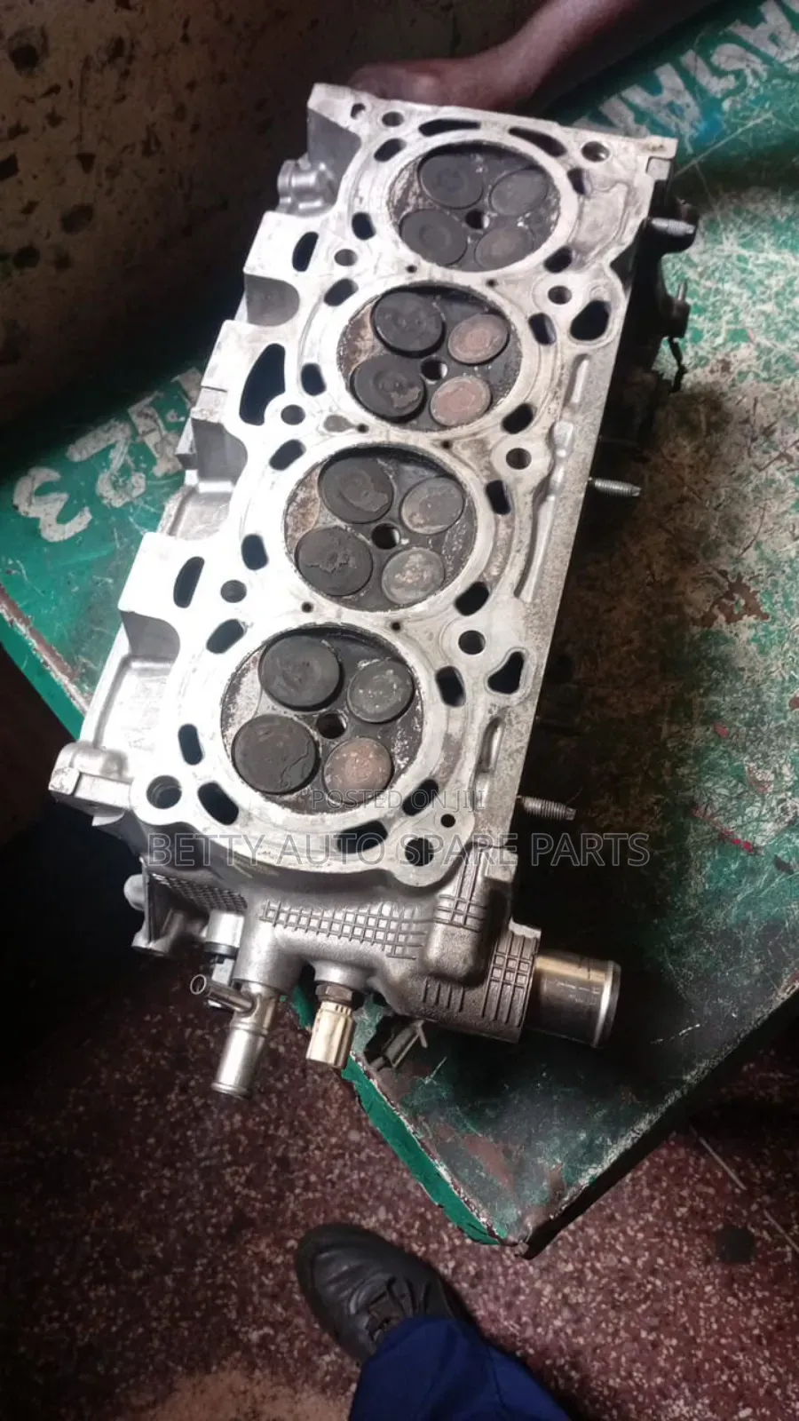 Toyota Ipsum 2az Cylinder Head