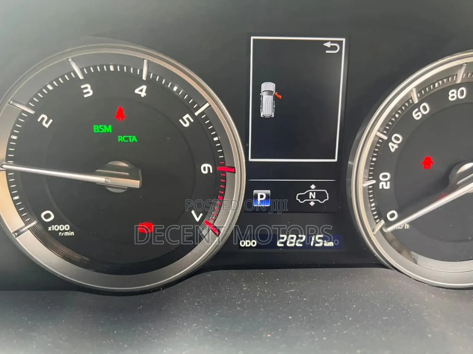 Toyota Land Cruiser 4.6 V8 ZX 2018 White