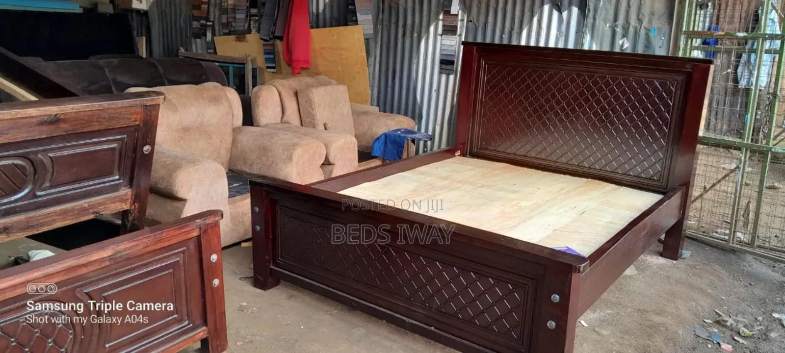 2bolt 5x6 Furnished Bed