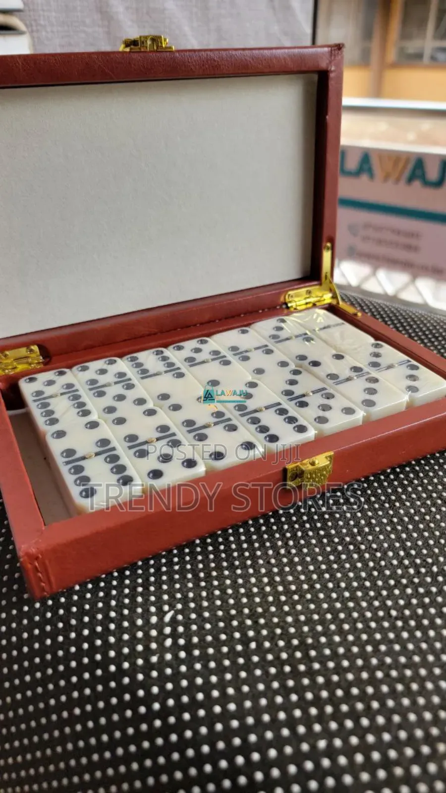 🎲Dominoes...