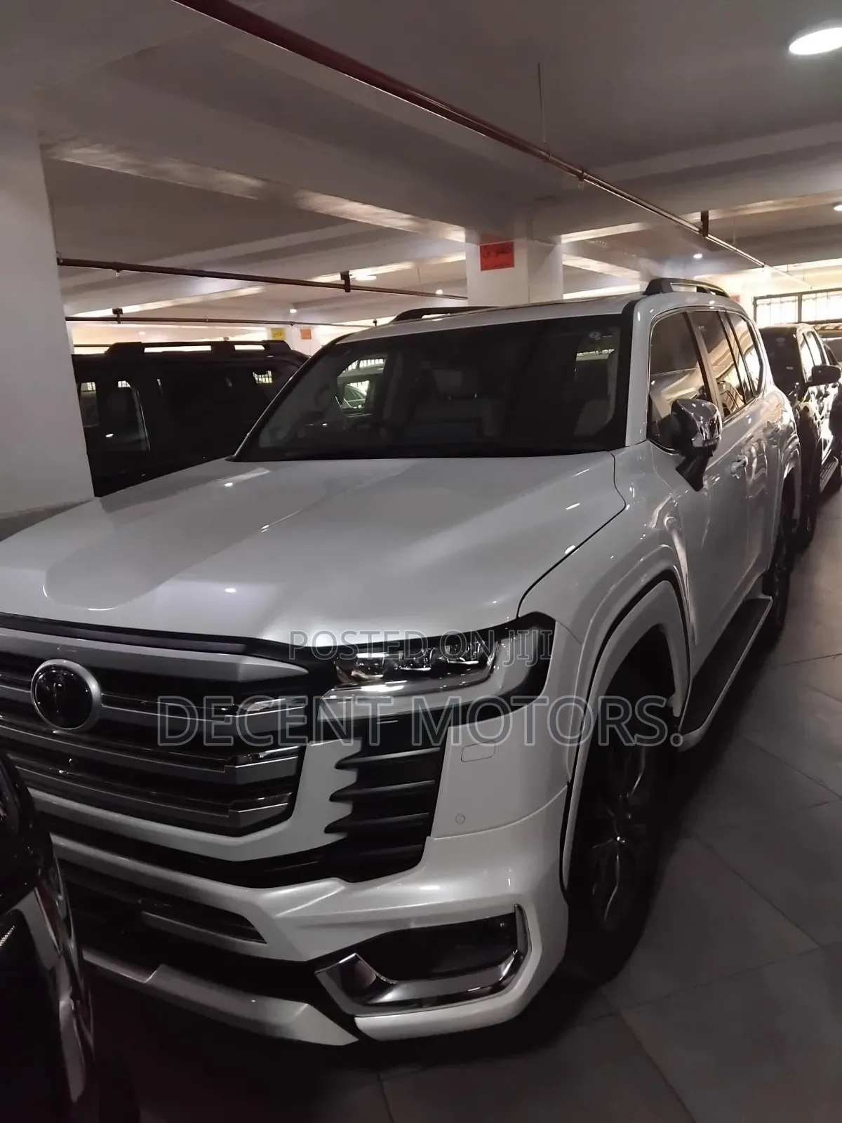 Toyota Land Cruiser 2023 White