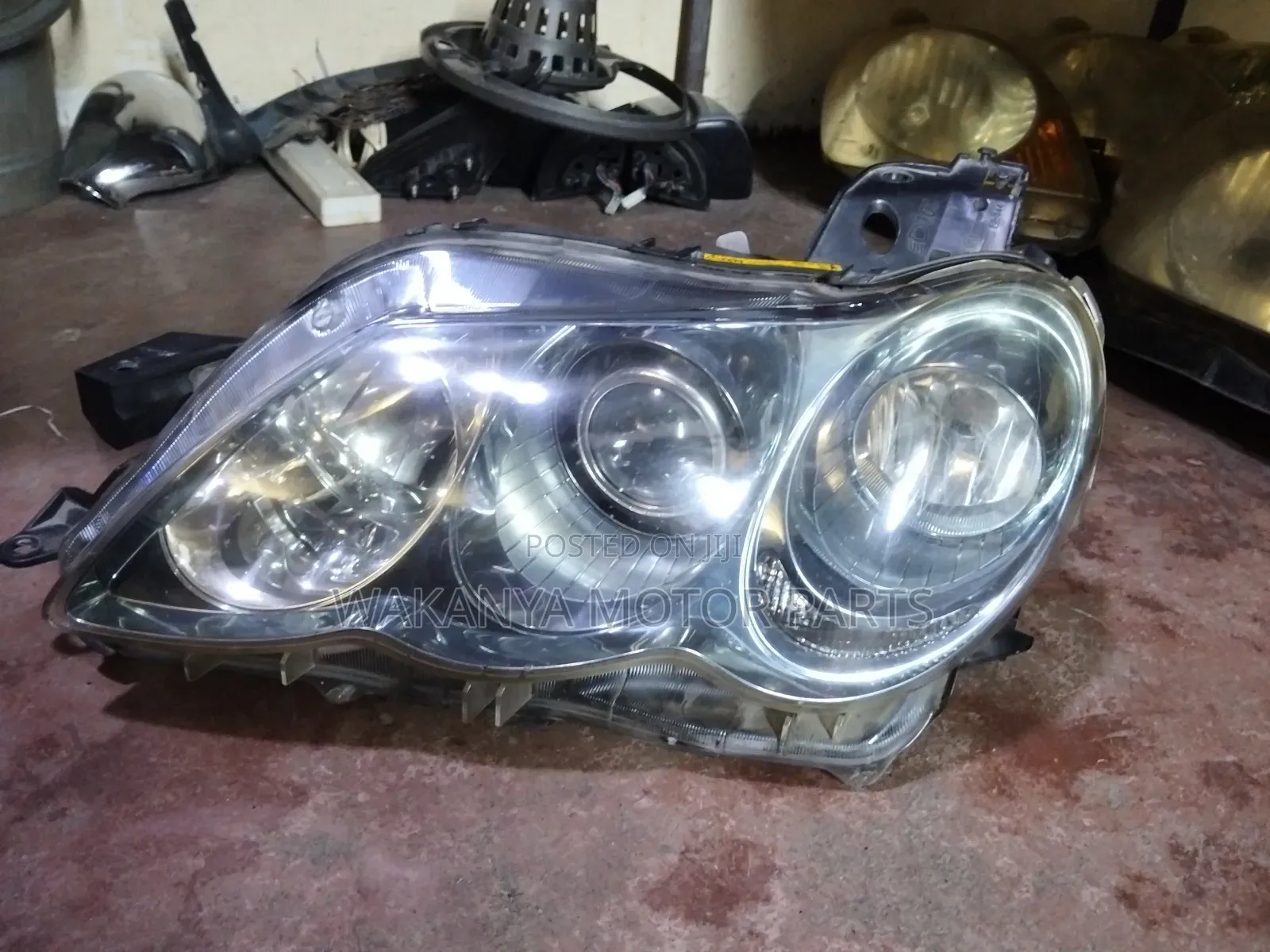 Toyota Mark X Grx120 Xenon Head Lamp. Clean Ex Japan