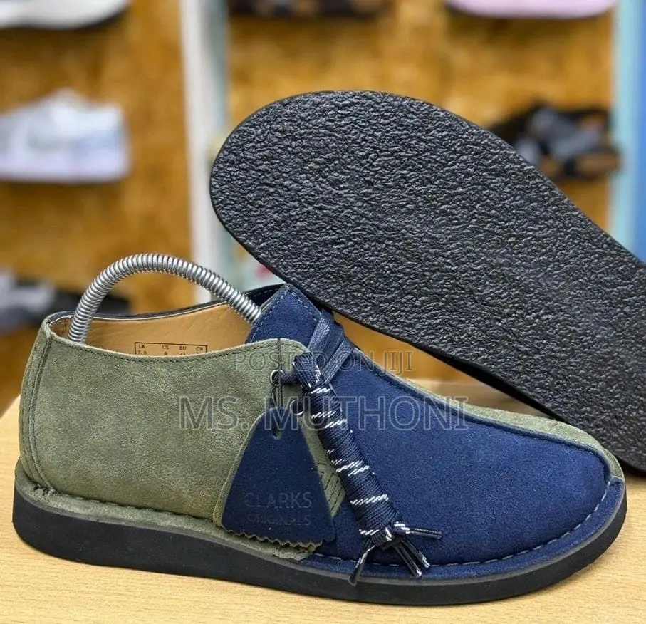 Clarks Suede / Bank Robber Size 40-45