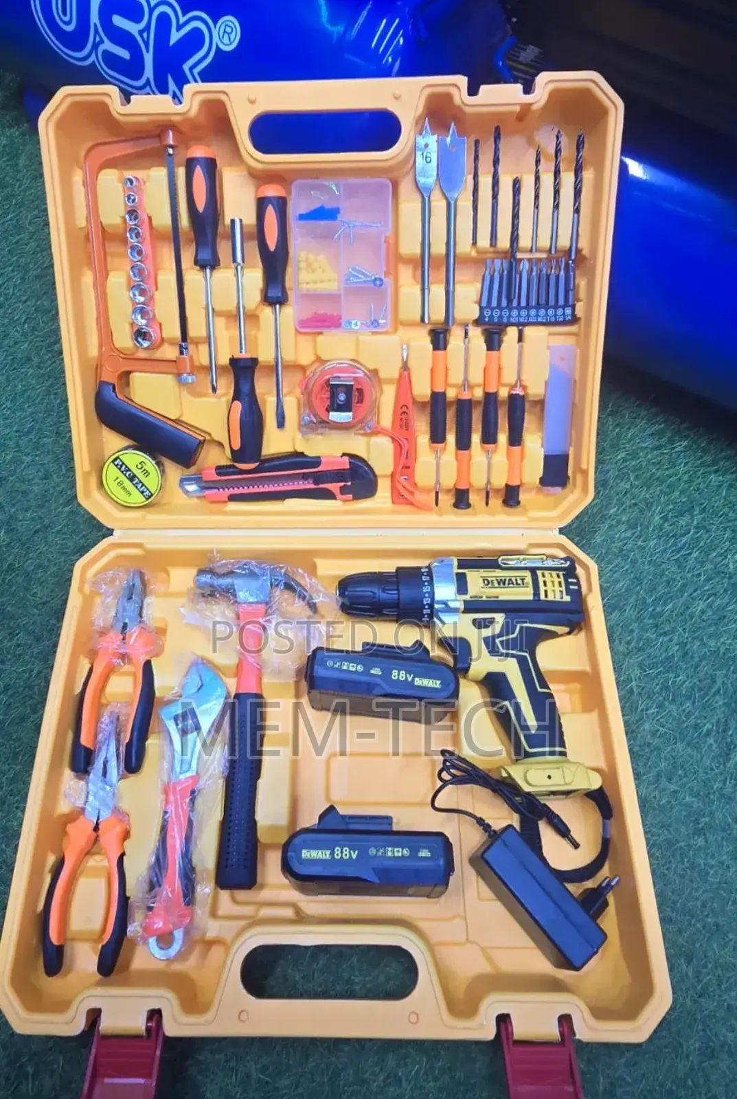 Recharge Drill Set/Dewalt Cordless Drill Set