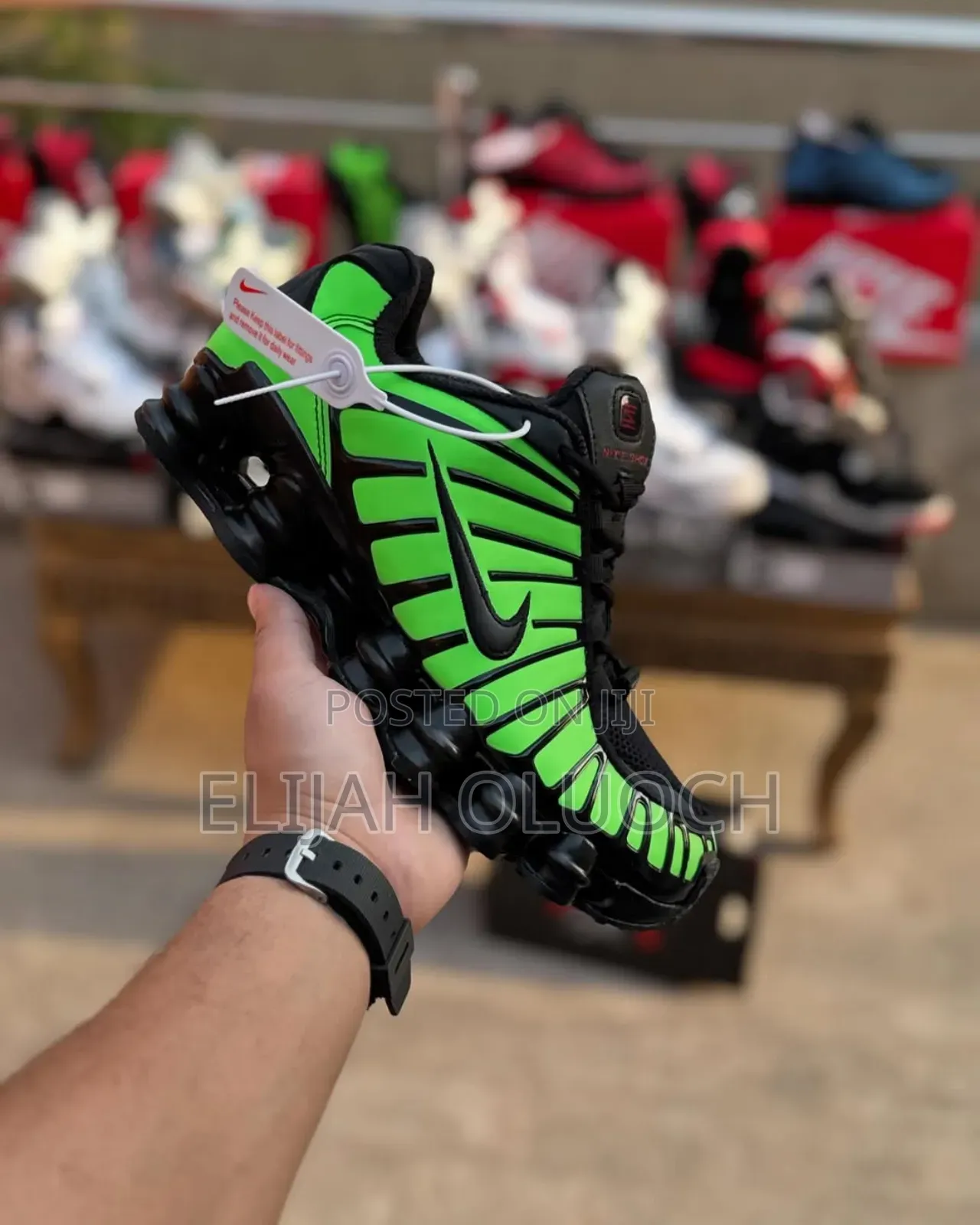 Nike Shox Thermal *Green*
Size 39________45.