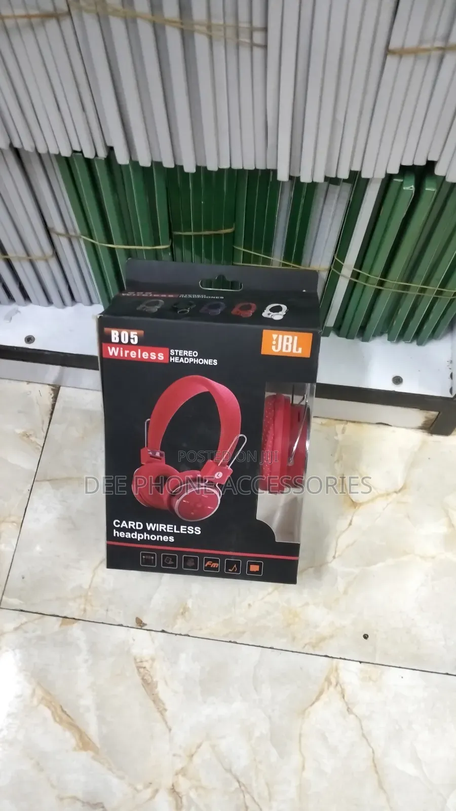 JBL B05 Bluetooth Headphones