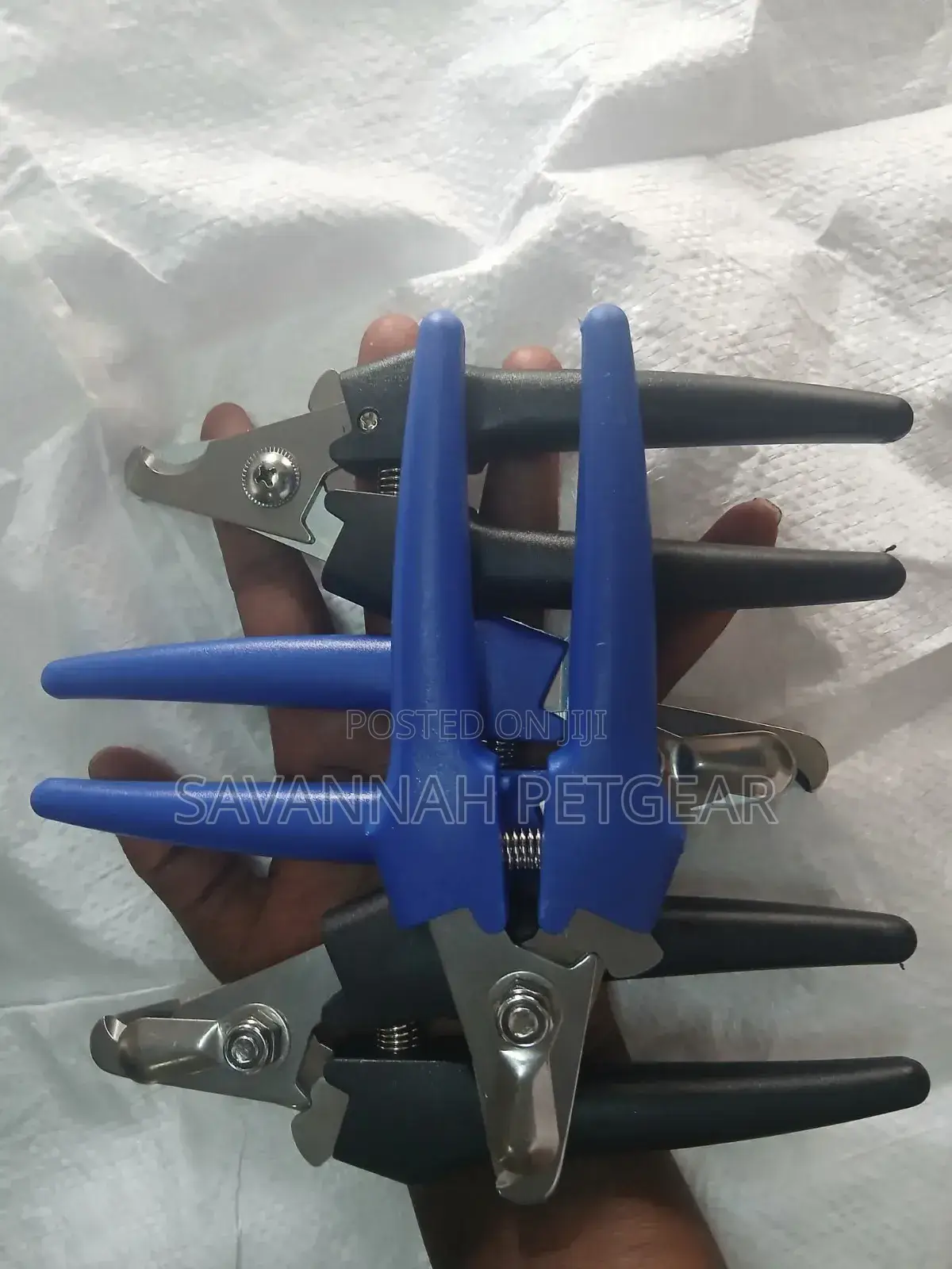Tail Clamp Cutters in Livestock Farming for Tail Docking