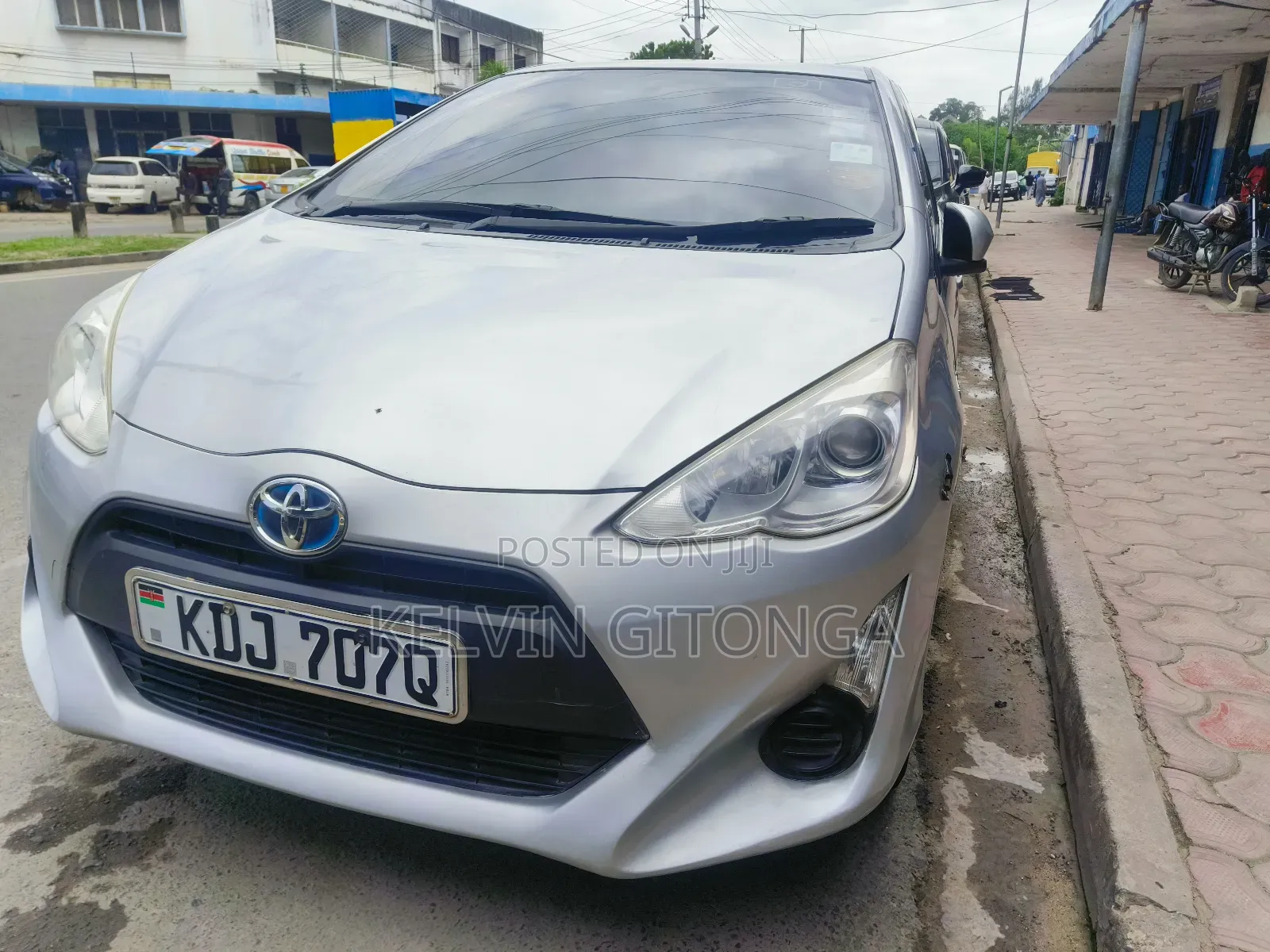Toyota Aqua 2015 Silver